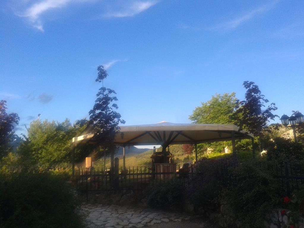 La Radice Hotel Paganica Екстериор снимка